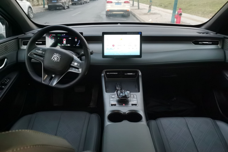 比亚迪 秦PLUS 2025款 DM-i 智驾版 55KM领先型中控内饰12