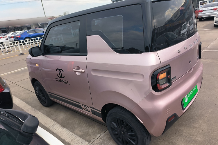 吉利银河 2023款 熊猫mini 200km 耐力熊车身外观6003