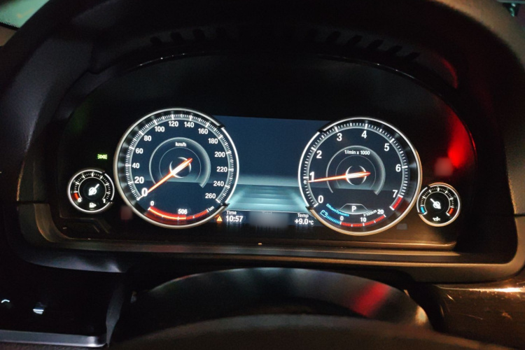 宝马5系 2017款 525Li 豪华设计套装局部细节14