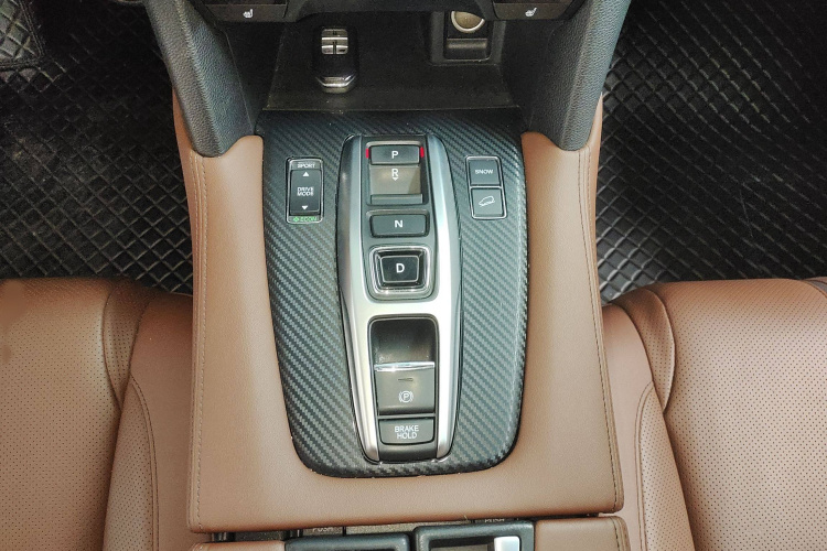 本田UR-V 2020款 370TURBO 两驱尊雅版局部细节9003