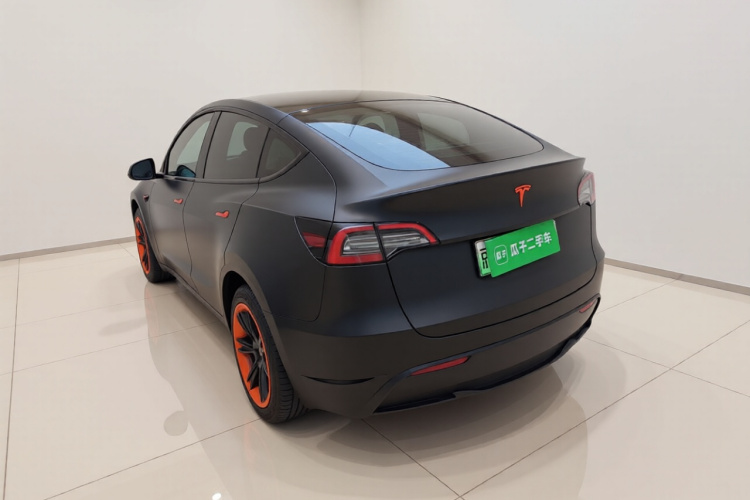 特斯拉 Model Y 2022款 改款 长续航全轮驱动版车身外观5
