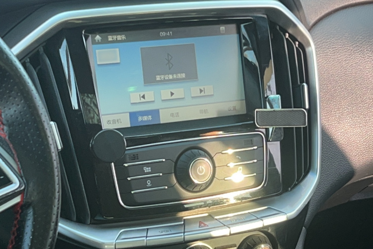 江铃 驭胜S350 2016款 2.0T 自动两驱汽油豪华天窗版7座局部细节16