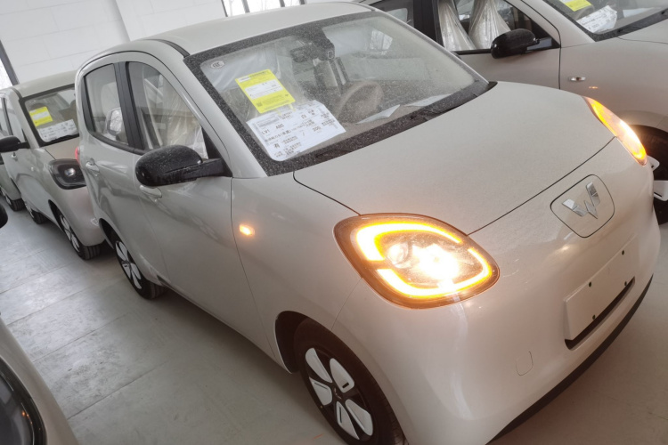 五菱汽车 宏光MINIEV 2025款 四门版 进阶款车身外观3