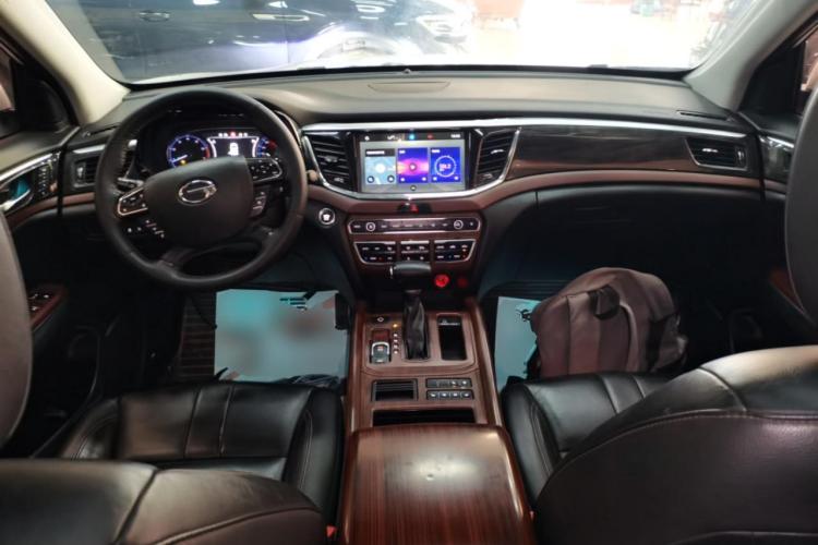 广汽传祺 传祺GS8 2017款 320T 两驱豪华智联版（七座）中控内饰12