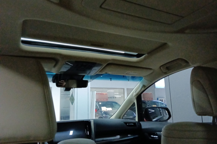 丰田 威尔法 2020款 双擎 2.5L HV尊贵版局部细节22