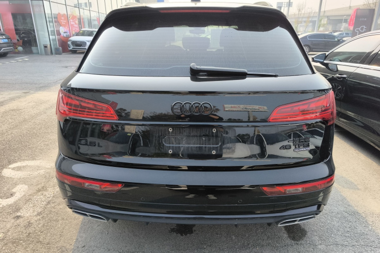 奥迪Q5L 2024款 40 TFSI 豪华动感型车身外观6