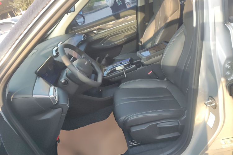 东风风神 皓瀚 2024款 荣耀版 1.5T 时尚型中控内饰19