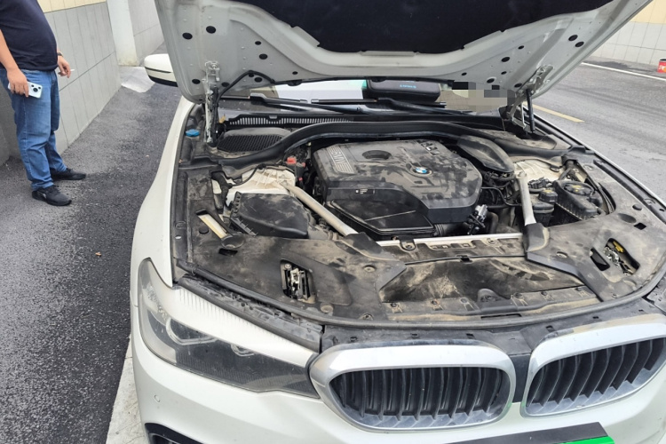 宝马5系 2020款 525Li M运动套装局部细节9006