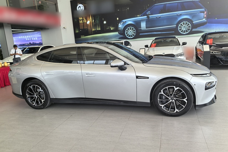 小鹏P7 2020款 586N车身外观6004