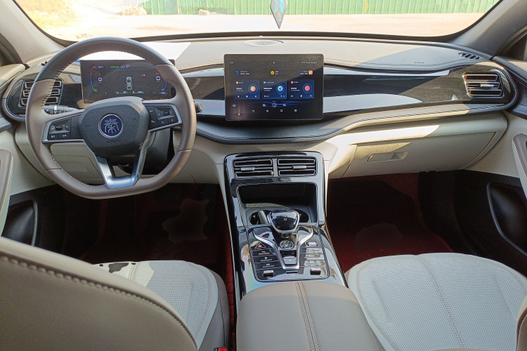 比亚迪 秦PLUS 2024款 荣耀版 DM-i 55KM领先型中控内饰12