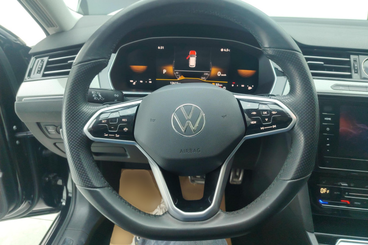 大众 迈腾 2023款 200万辆纪念版 330TSI DSG领先型中控内饰13