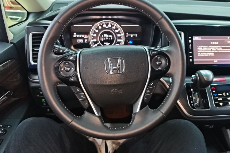 本田 艾力绅 2016款 2.4L 豪华版局部细节13