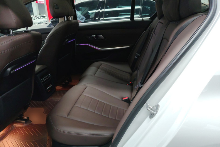 宝马3系 2021款 325Li M运动曜夜套装中控内饰21