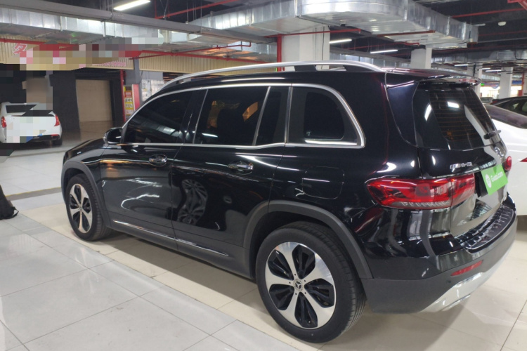 奔驰GLB 2021款 GLB 200 时尚型车身外观4