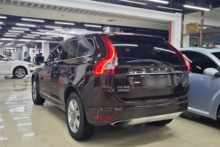 沃尔沃XC60 2017款 T5 AWD 智进升级版车身外观6003