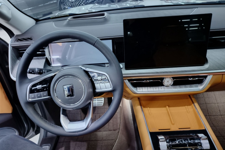 坦克500新能源 2026款 Hi4-Z 智享版中控内饰7001