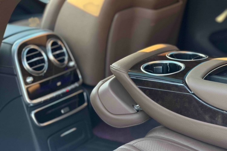 奔驰S级 2019款 S 350 L 豪华型 臻藏版中控内饰7002