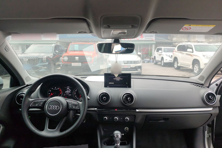 奥迪A3 2019款 Limousine 35 TFSI 进取型 国V中控内饰7002
