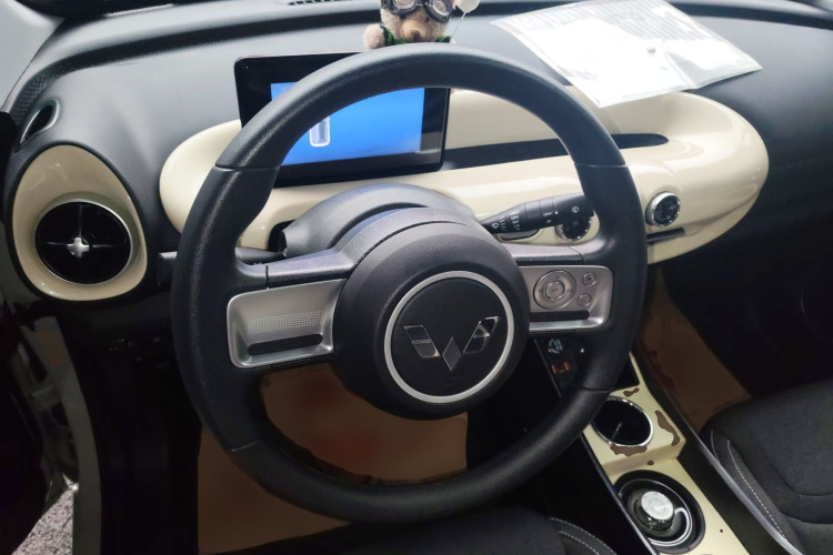 五菱汽车 五菱缤果 2024款 203km 轻享款中控内饰13