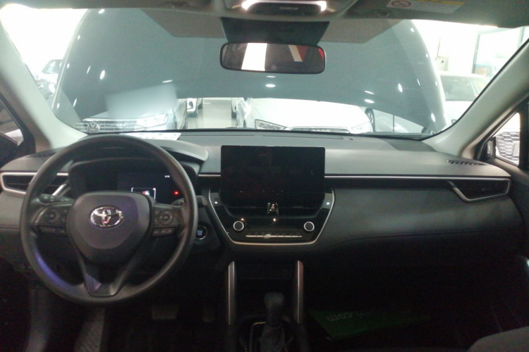丰田 卡罗拉锐放 2024款 2.0L 精英版中控内饰7002