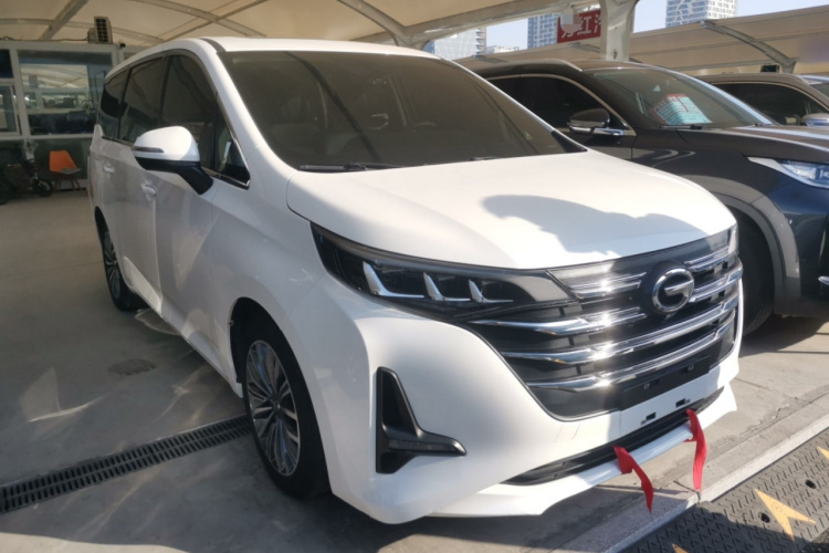 广汽传祺 传祺M6 2019款 270T DCT尊贵版（六座）国VI车身外观3