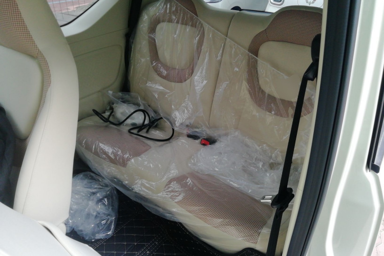 五菱汽车 宏光MINIEV 2024款 第三代 215km 青春版中控内饰21