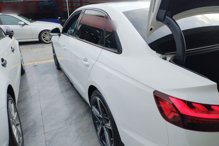 奥迪A4L 2022款 45 TFSI quattro 臻选动感型车身外观4