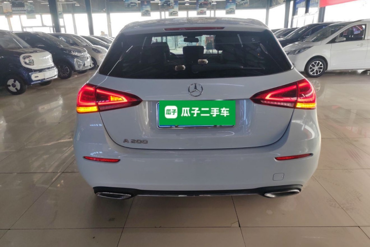 奔驰A级(进口) 2021款 A 200 动感型车身外观6