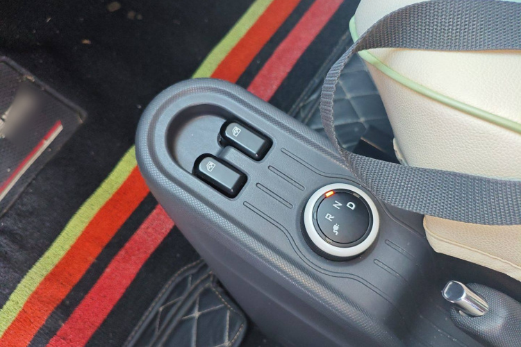 五菱汽车 宏光MINIEV 2021款 马卡龙臻享款 磷酸铁锂局部细节18