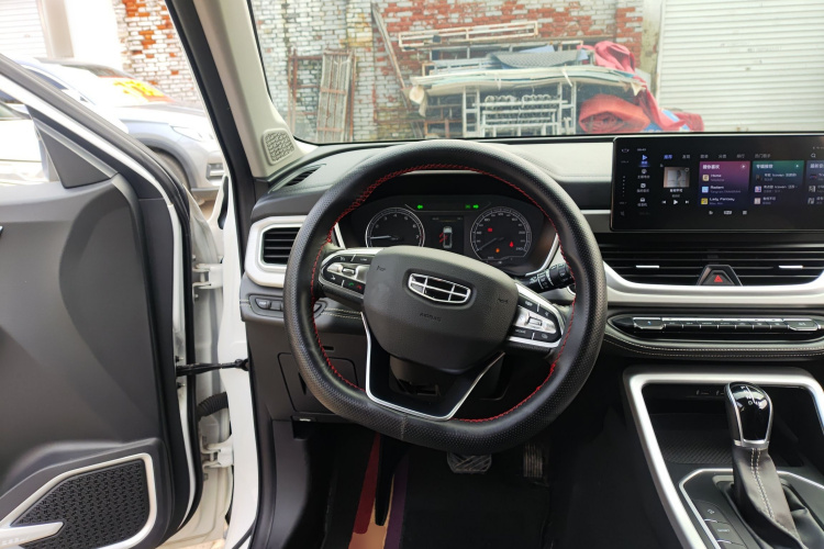 吉利汽车 远景X6 2020款 1.4T CVT尊贵型中控内饰13