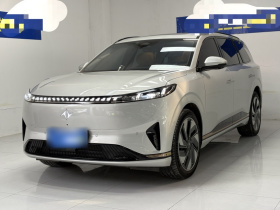 东风奕派 eπ008 2025款 210Ultra增程版 5座