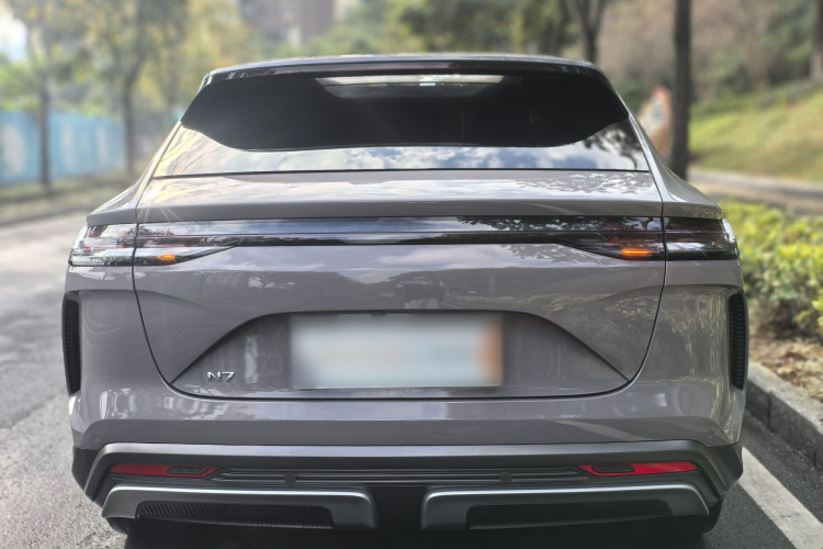 腾势N7 2023款 长续航性能版车身外观6004