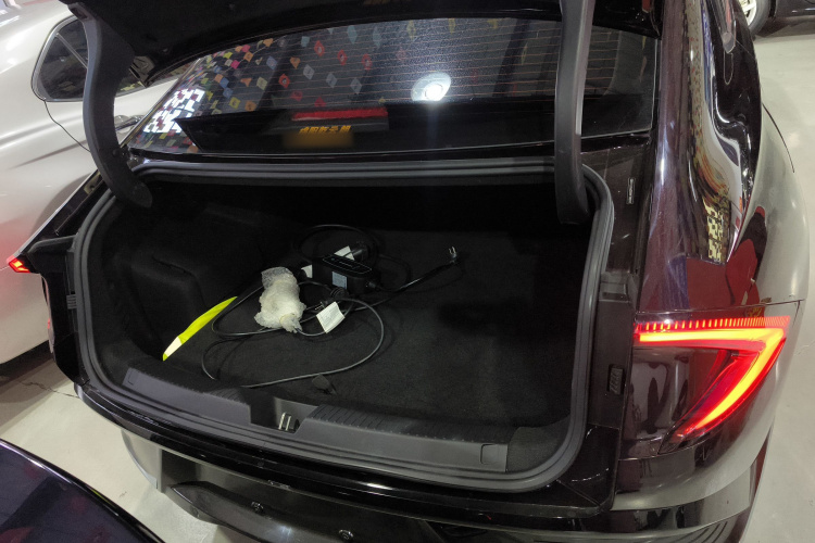 五菱汽车 五菱星光 2023款 70 标准版机舱底盘23