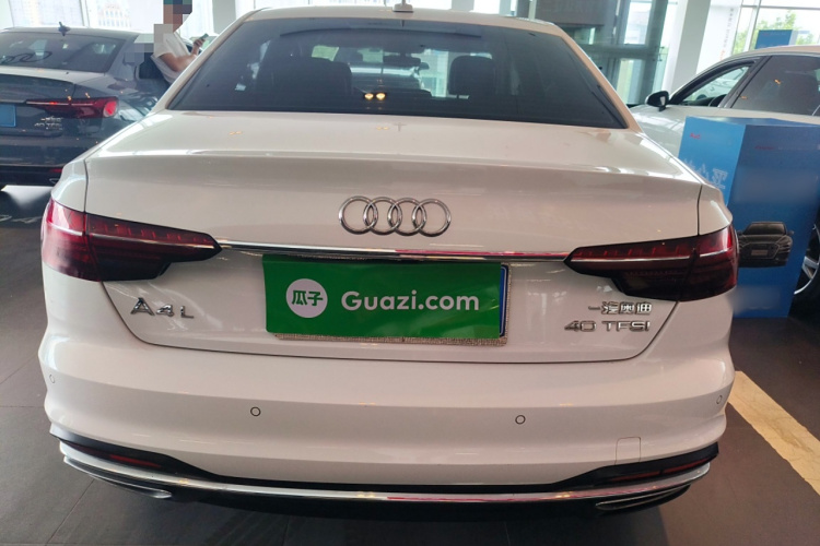 奥迪A4L 2022款 40 TFSI 豪华致雅型车身外观6