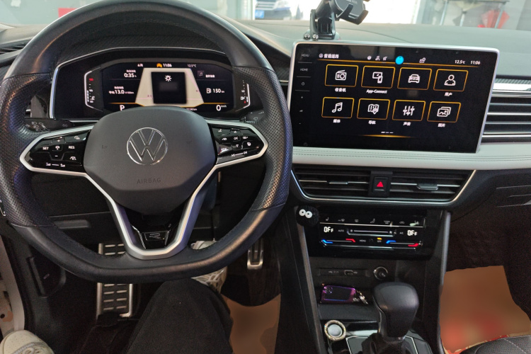 大众 途观L 2023款 330TSI 自动两驱R-Line越享版中控内饰12