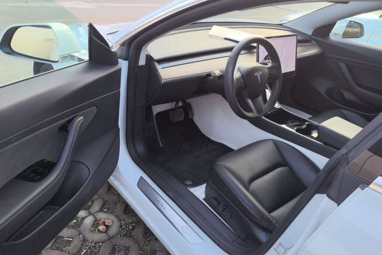 特斯拉 Model 3 2020款 改款 标准续航后驱升级版中控内饰20