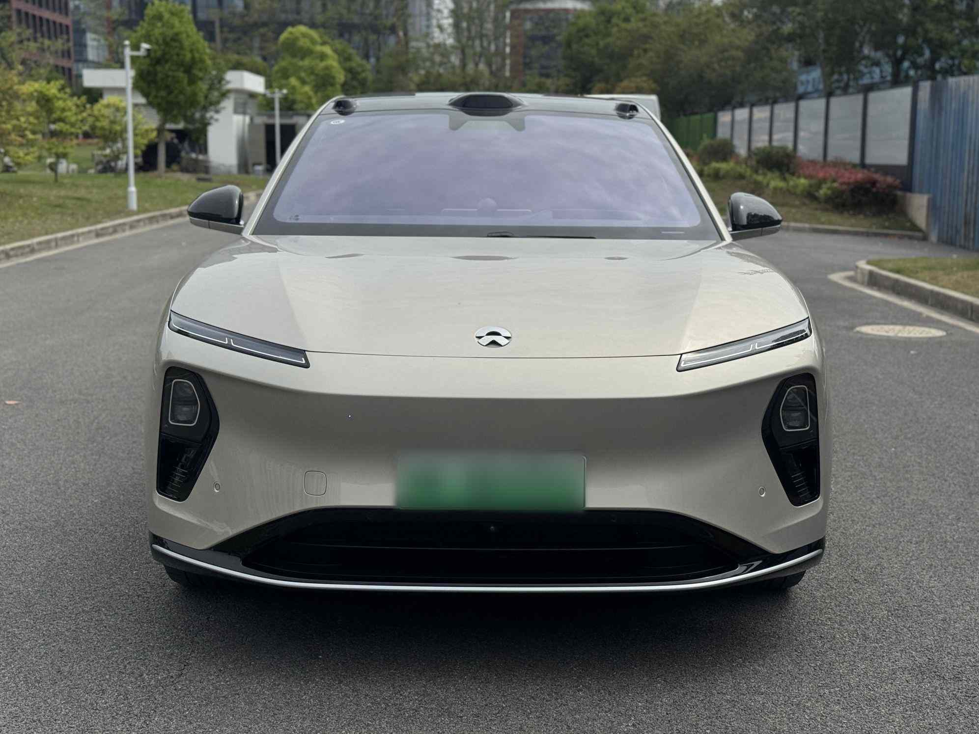 蔚来ET9 2025款 102kWh 签名版(3)