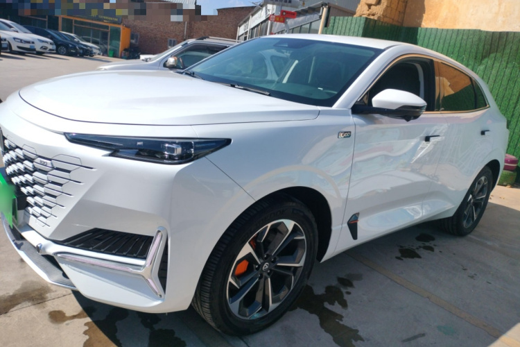 长安UNI-K 智电iDD 2024款 智电iDD 1.5T 135km智趣型车身外观4