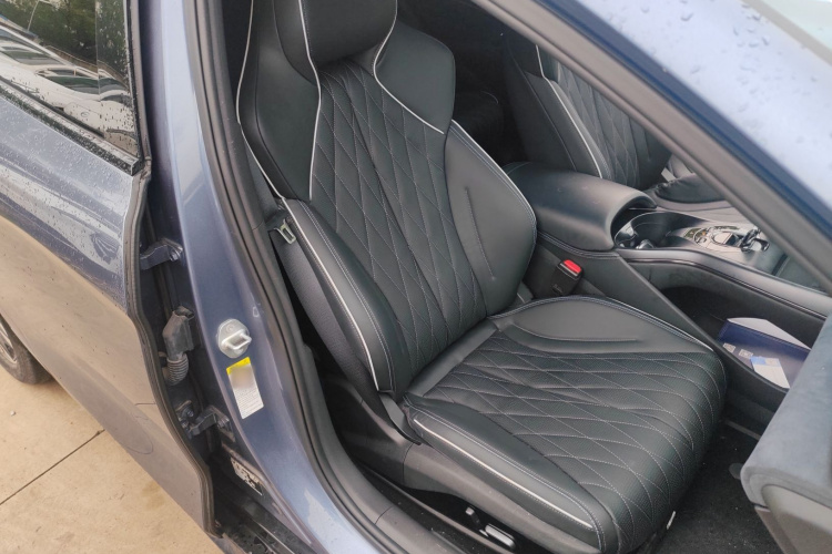 比亚迪 海豹 2023款 冠军版 700km 尊贵型局部细节41