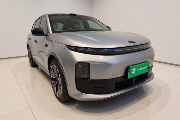 理想汽车 理想L6 2025款 Max 智能焕新版车身外观3