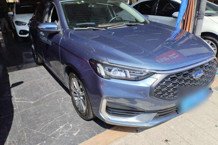 福特 福睿斯 2021款 1.5L 自动钻石版车身外观3