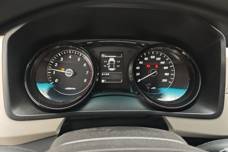 五菱汽车 五菱征程 2021款 1.5T 手动豪华型局部细节14