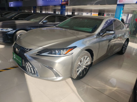 雷克萨斯ES 2023款 200 卓越版