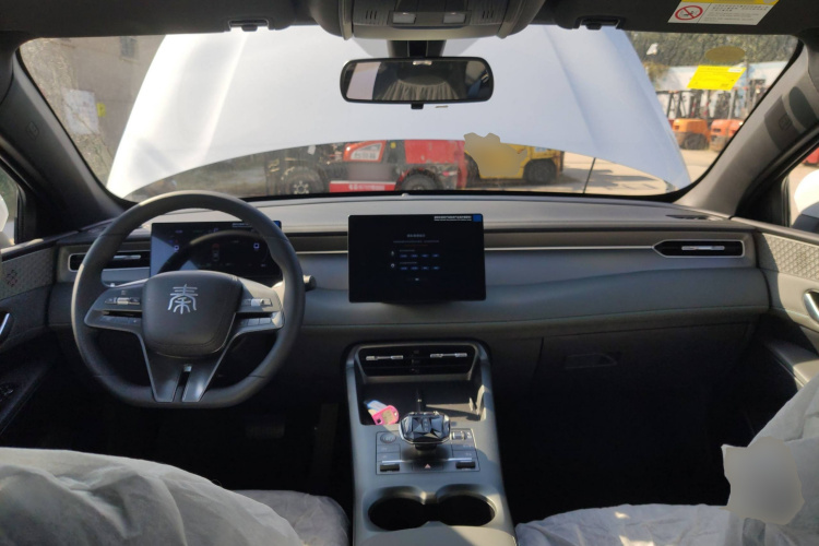 比亚迪 秦PLUS 2025款 DM-i 智驾版 55KM领先型中控内饰7002