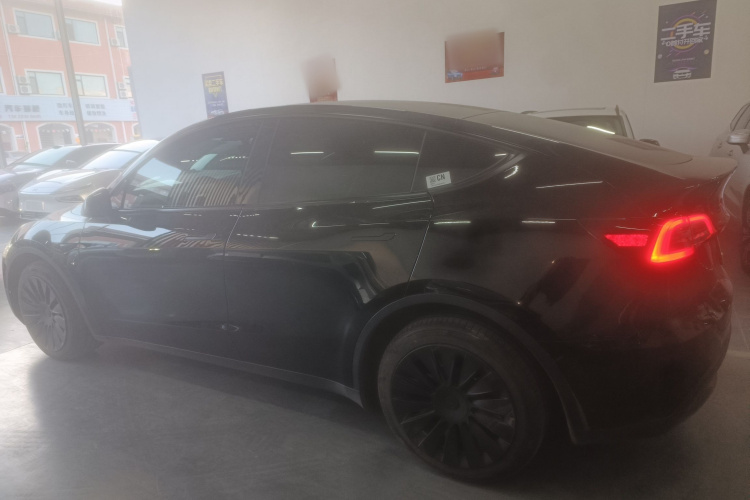 特斯拉 Model Y 2022款 长续航全轮驱动版车身外观6003