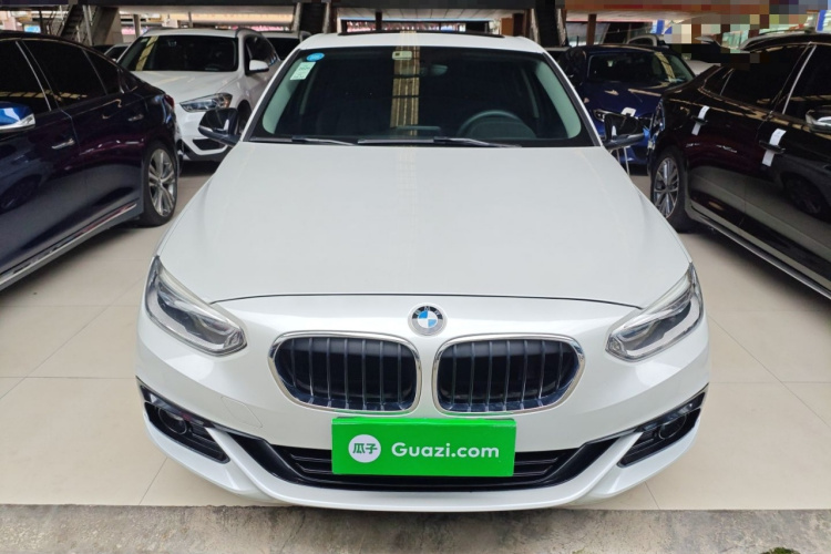 宝马1系 2018款 118i 运动型车身外观2