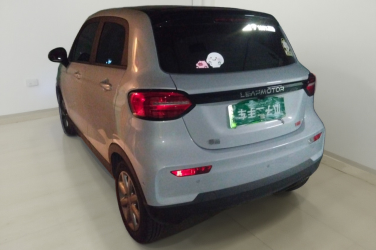 零跑汽车 零跑T03 2022款 星钻版车身外观5