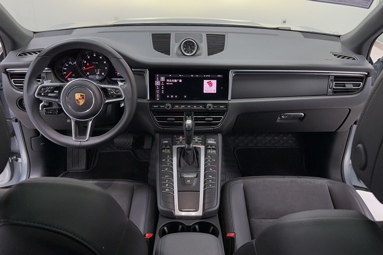 保时捷 2021款 Macan 2.0T中控内饰7005