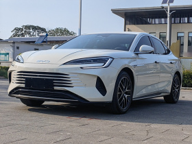 比亚迪 海豹07 DM-i 2025款 DM-i 1.5L 125km 精英型