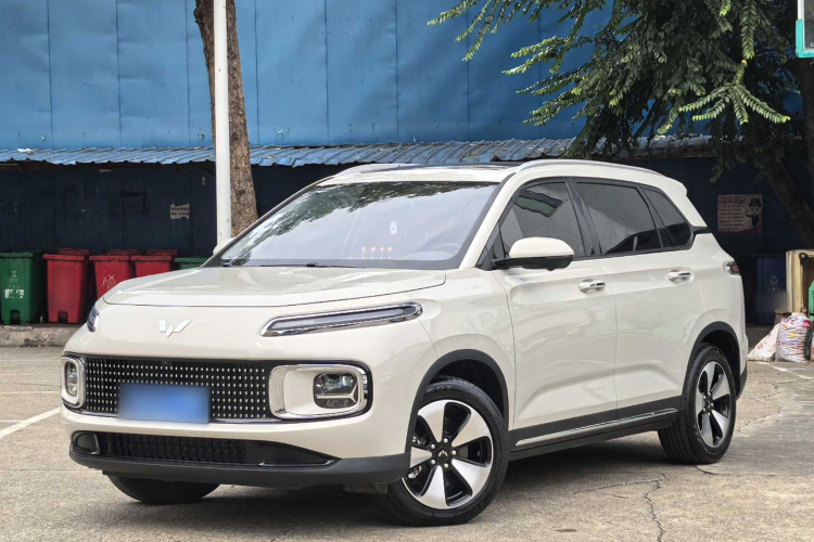 五菱汽车 五菱星云 2023款 2.0L DHT 旗舰版车身外观6001